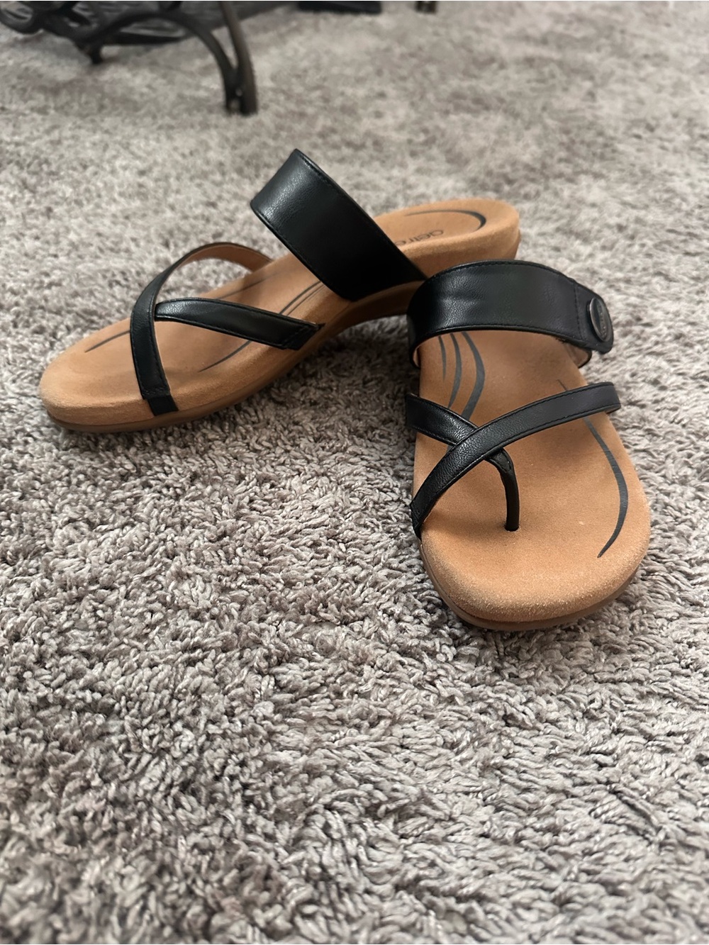 Aetrex Izzy Sandals - Picture 2 of 5
